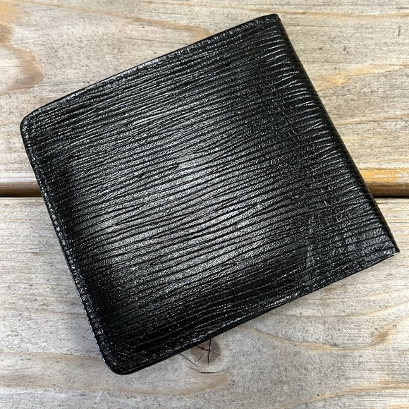 Louis Vuitton Black Epi Wallet - Picture 2 of 16